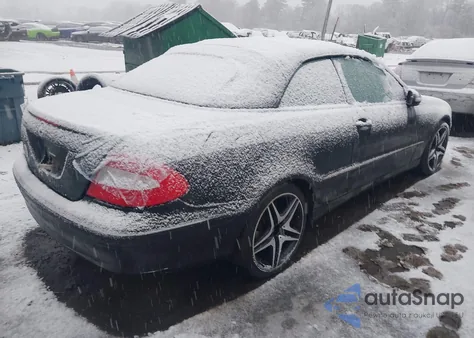 2007 Mercedes-Benz Clk 350 из США, поврежденный, VIN WDBTK56F47F211952